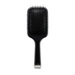 La brosse plate GHD pour un usage quotidien sans casser la fibre.