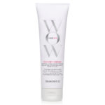 Le conditioner Color Security pour cheveux épais de Color Wow.