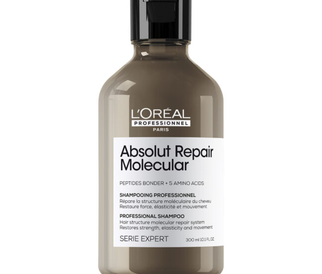 Le shampoing Absolut Repair Molecular de L’Oréal Professionnel pour restaurer les cheveux abîmés.