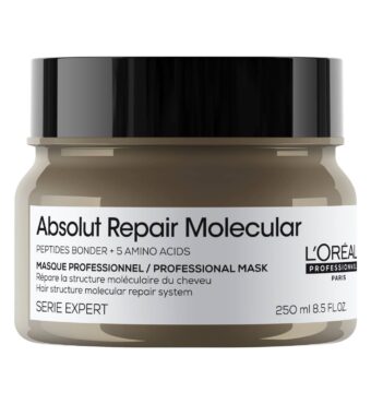 Le masque Absolut Repair Molecular de L’Oréal Professionnel avec sa technologie brevetée pour réparer les cheveux abîmés.