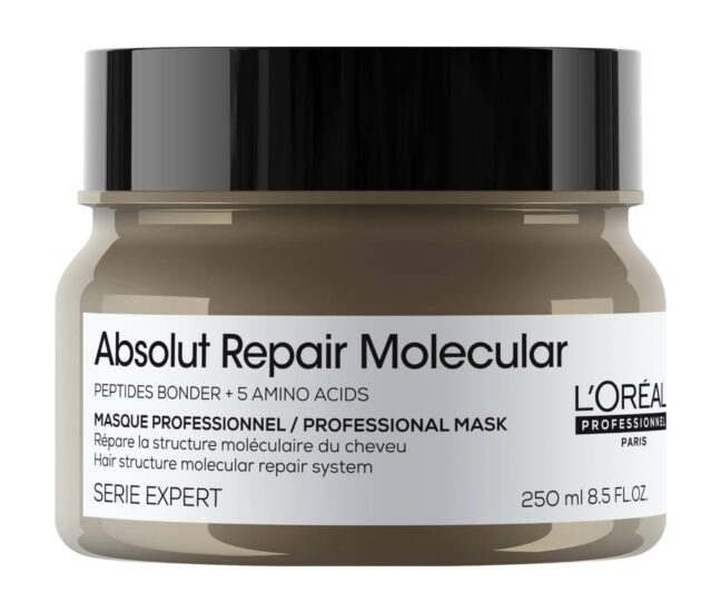 Le masque Absolut Repair Molecular de L’Oréal Professionnel avec sa technologie brevetée pour réparer les cheveux abîmés.