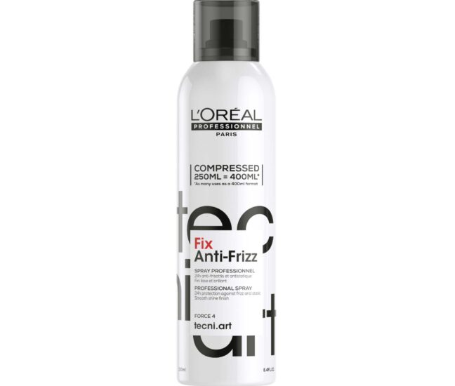 Fix Anti-Frizz comme barrière contre l’humidité et les frisottis.