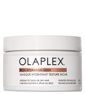 Le masque Olaplex RICH Hydratation est un masque ultra-hydratant pour cheveux secs ou épais.