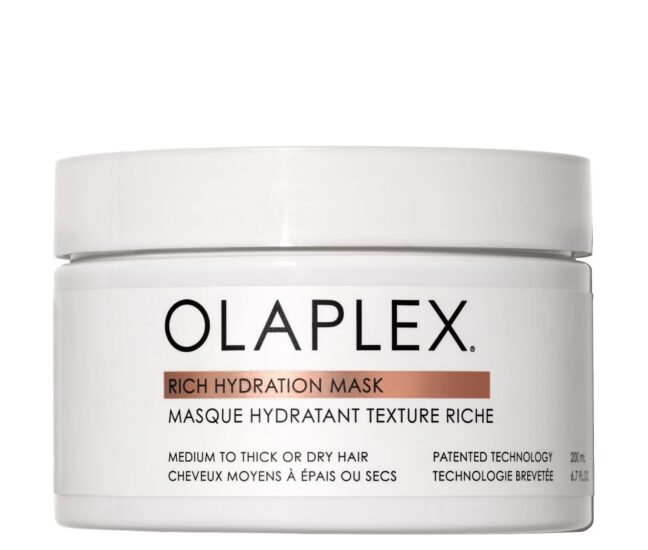 Le masque Olaplex RICH Hydratation est un masque ultra-hydratant pour cheveux secs ou épais.