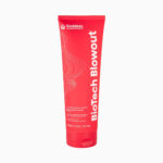 BioTech Blowout un soin sans rinçage ultra-performant développé par les experts de la réparation K18 et Olaplex.